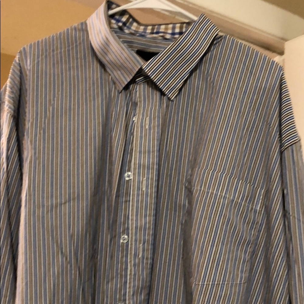 Men’s long sleeve button down shirt